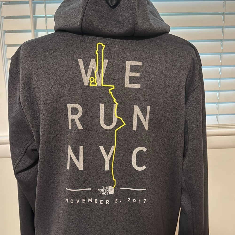2017 New York City Marathon / The North Face Men’s Tech Hoodie (Size Medium) - Picture 4 of 7